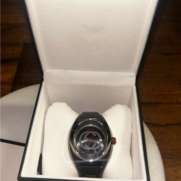 Gucci Sync YA137101 Men’s Stainless Watch ~ Quartz Movement ~ New W/Book & Tags - Picture 7 of 16